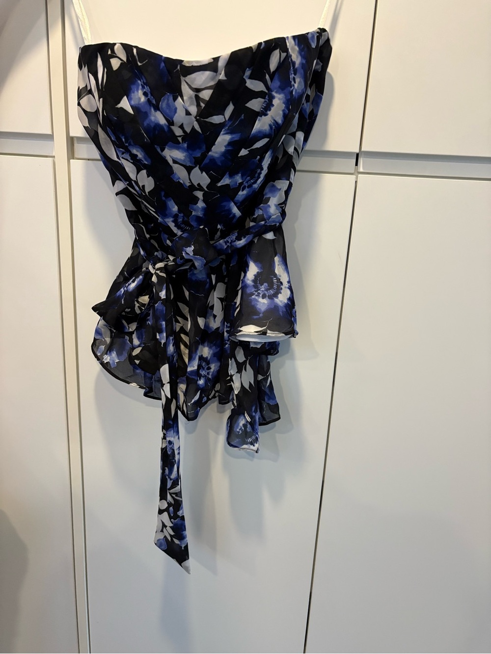 White House Black Market Black and Blue Floral Strapless Ruffled Peplum Top